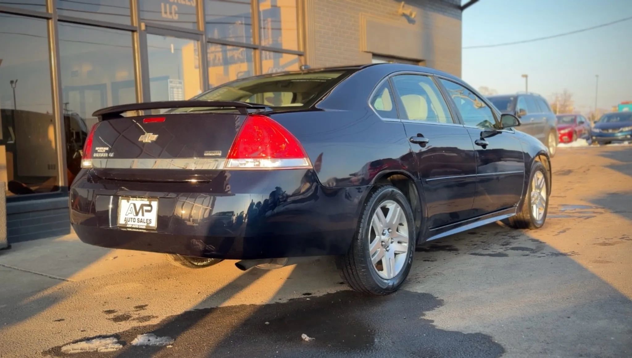 Used 2010 Chevrolet Impala LT w/ Convenience Package FWD image 2