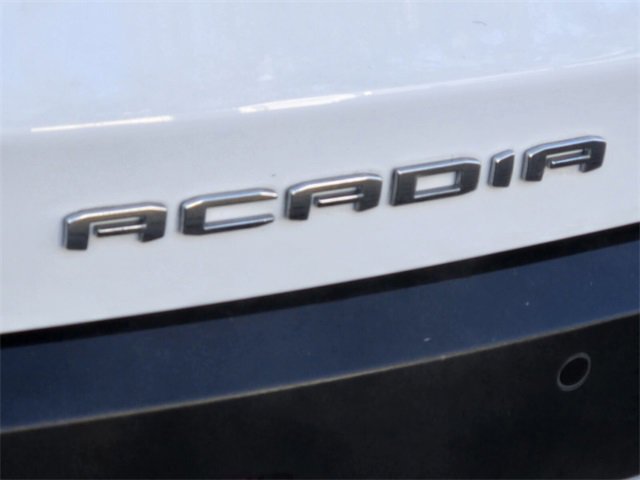 Used 2023 GMC Acadia SLE image 10