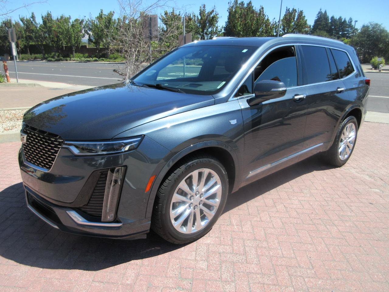 Used 2020 Cadillac XT6 Premium Luxury AWD/4WD image 1