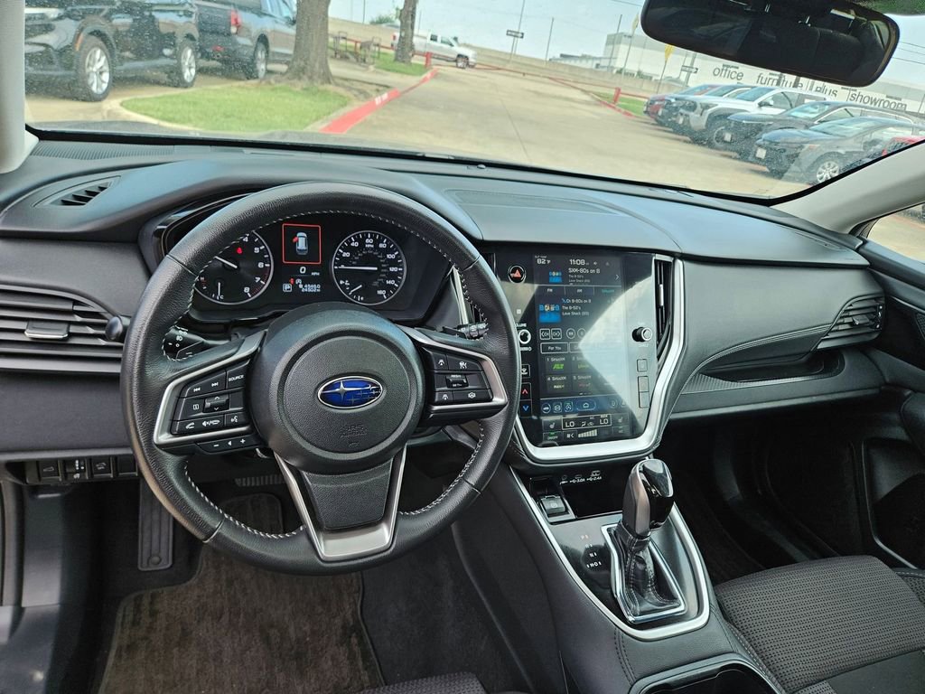 Used 2025 Subaru Outback Premium image 16