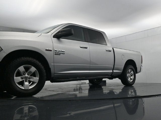 Used 2019 RAM 1500 Classic SLT AWD/4WD image 33