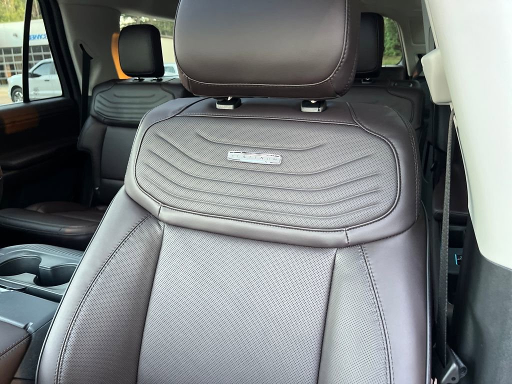 New 2025 Ford Expedition Platinum w/ Platinum Ultimate Package image 11