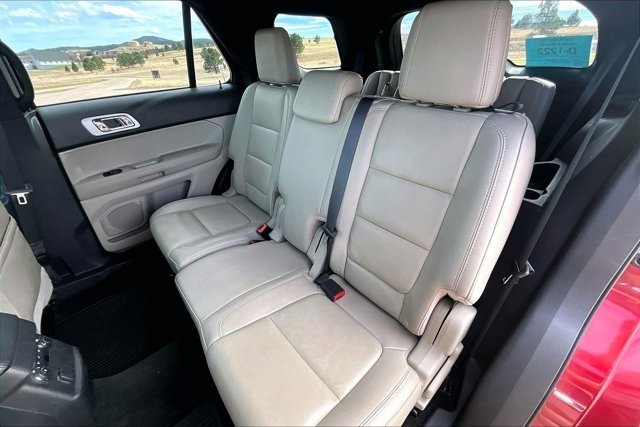 Used 2014 Ford Explorer XLT w/ Equipment Group 202A image 22