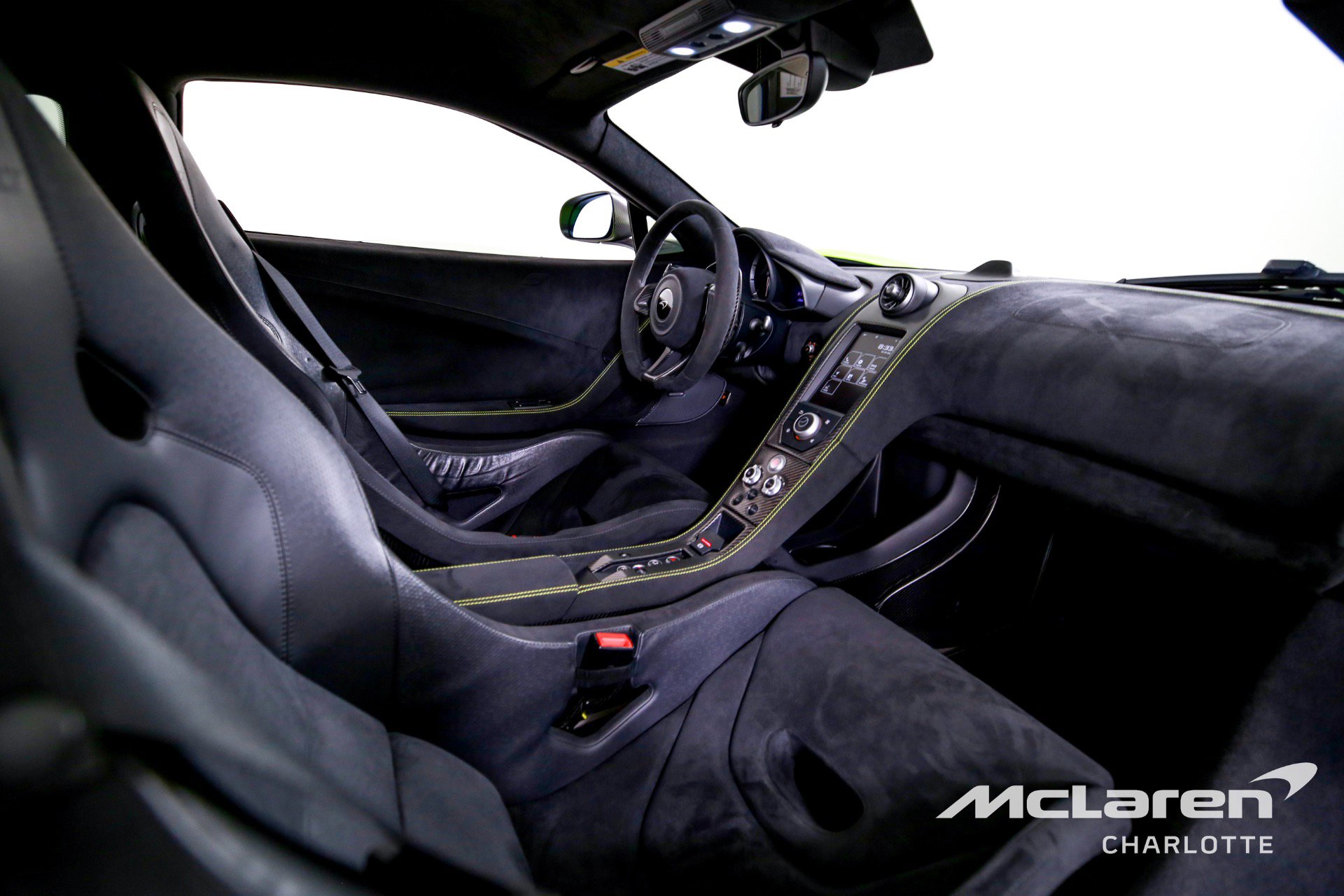 Used 2016 McLaren 675LT Coupe image 19