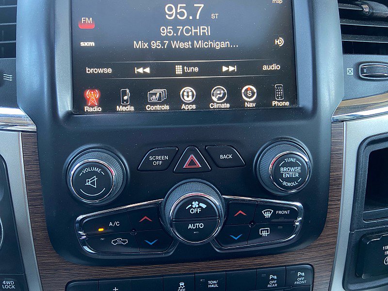 Used 2017 RAM 1500 Laramie image 30