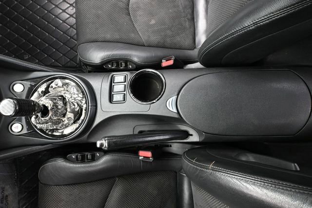 Used 2009 Nissan 370Z Touring RWD image 30