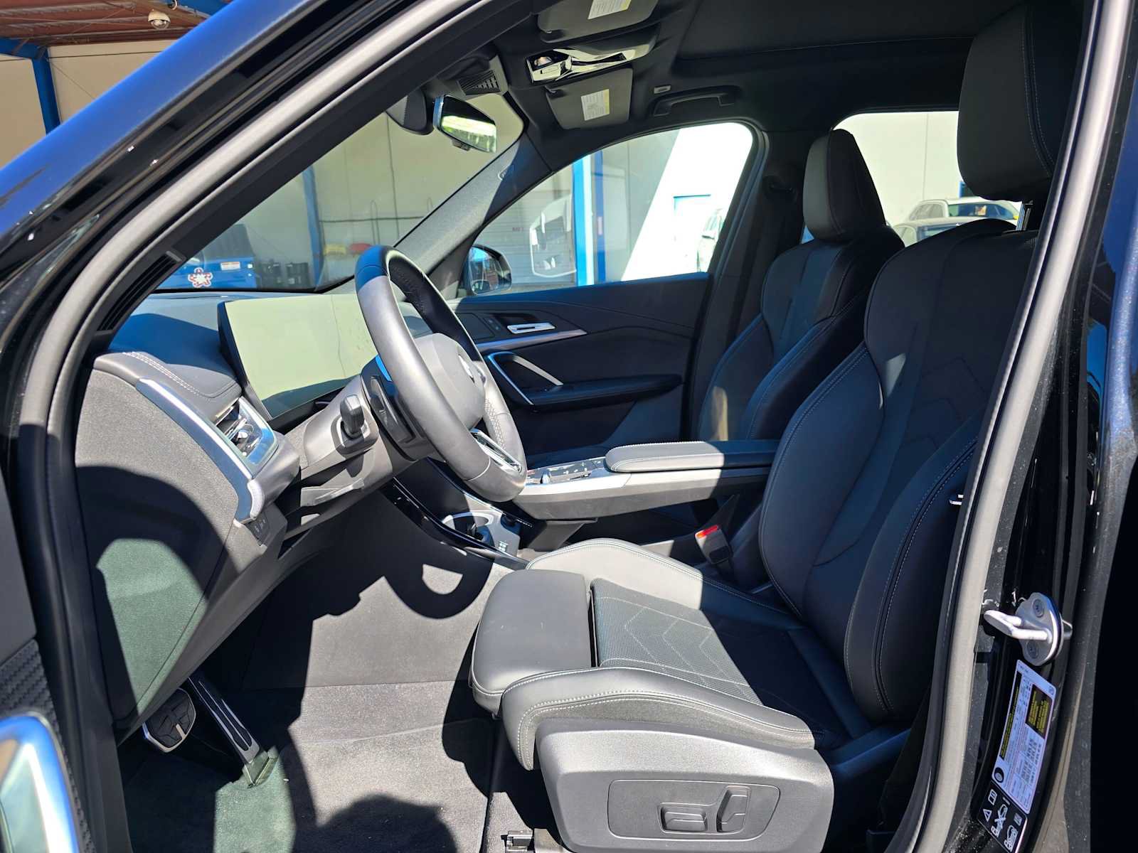 Used 2025 BMW X1 xDrive28i w/ M Sport Package AWD/4WD image 20