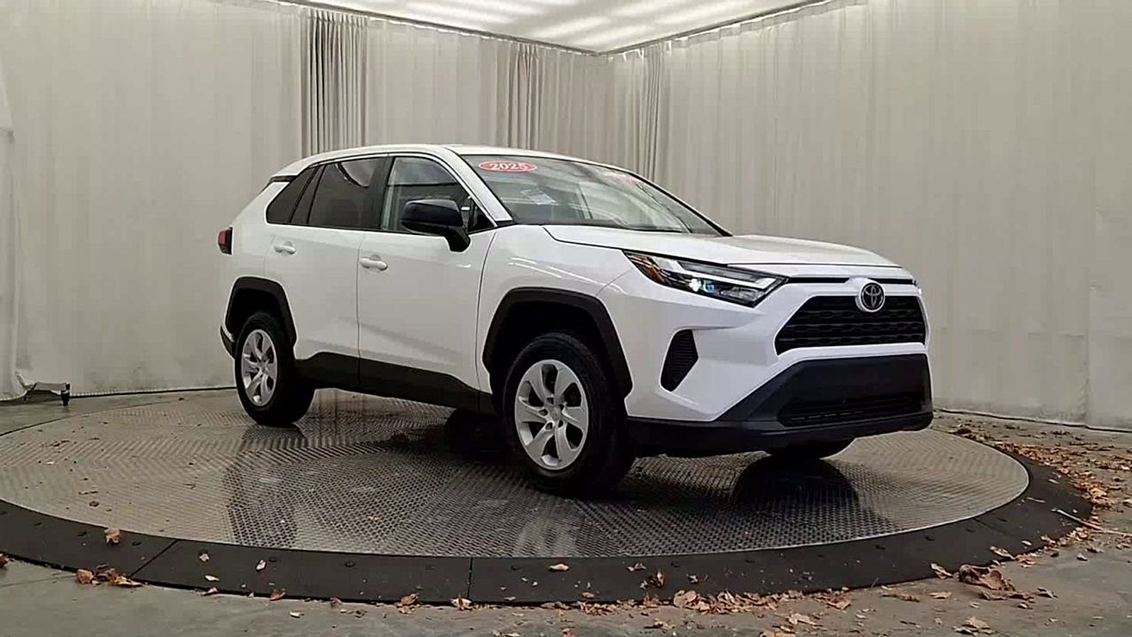 Certified 2025 Toyota RAV4 LE image 5