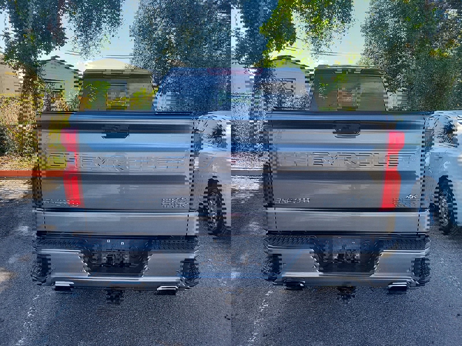 Used 2019 Chevrolet Silverado 1500 High Country w/ Technology Package image 5