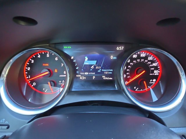 Used 2020 Toyota Camry XSE image 31