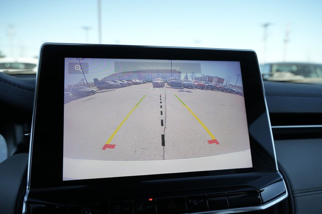 Used 2022 Jeep Compass Limited image 38