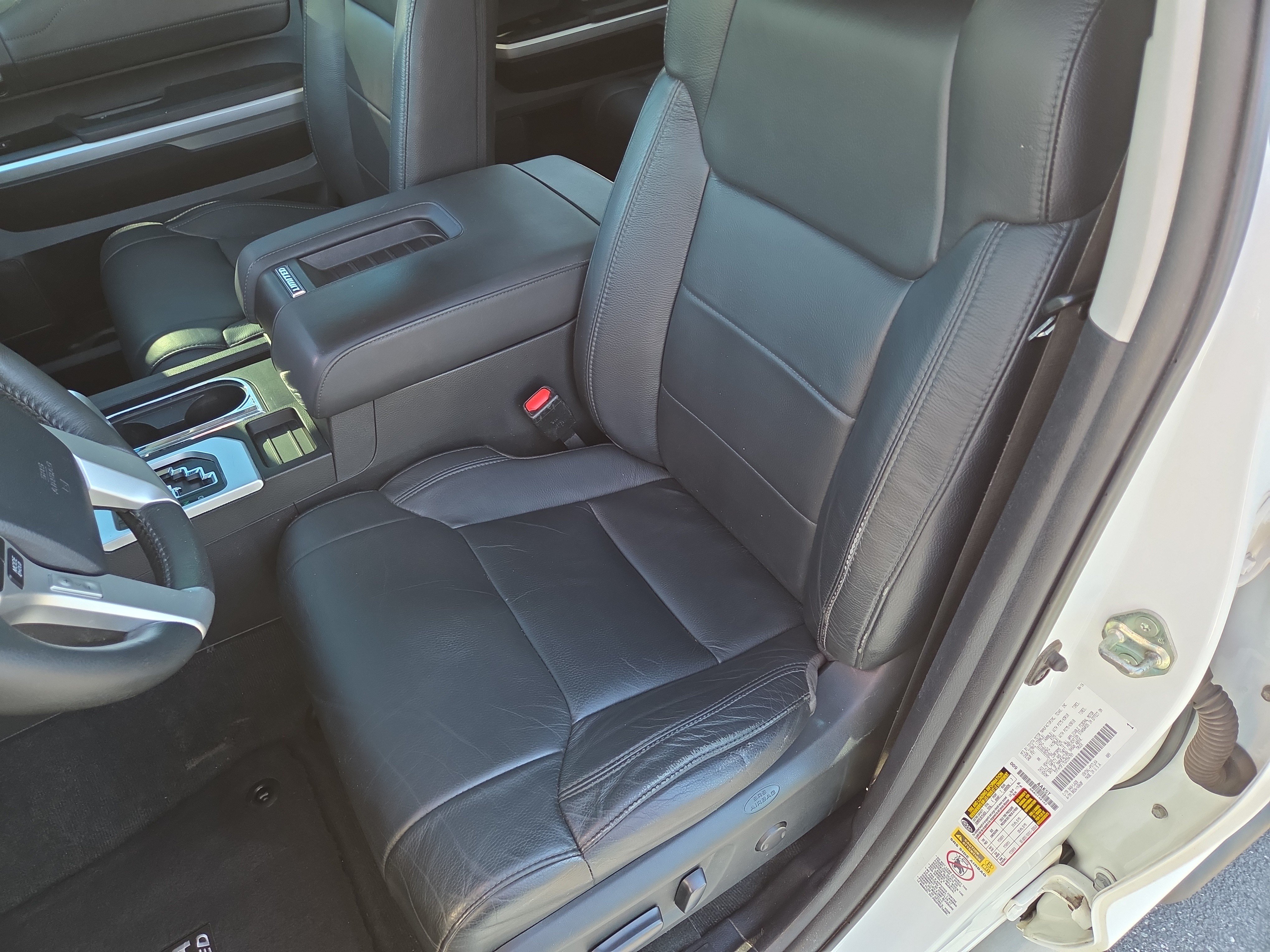 Used 2016 Toyota Tundra Limited w/ Limited Premium Package AWD/4WD image 14