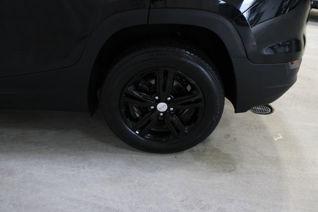 Used 2022 GMC Terrain SLE image 30