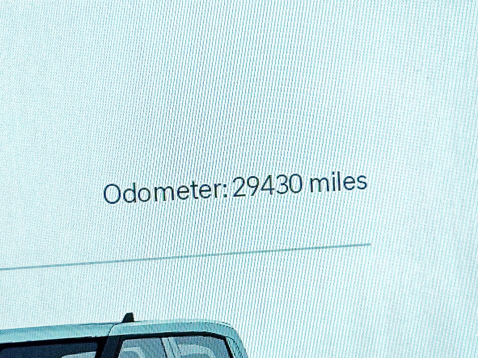 Used 2023 Rivian R1T Adventure AWD/4WD image 23