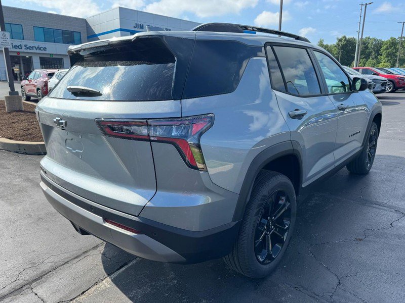New 2026 Chevrolet Equinox LT w/ Midnight Edition FWD image 3