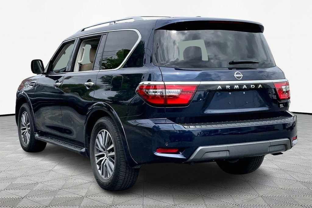 Used 2024 Nissan Armada SL w/ Captain's Chairs Package image 4