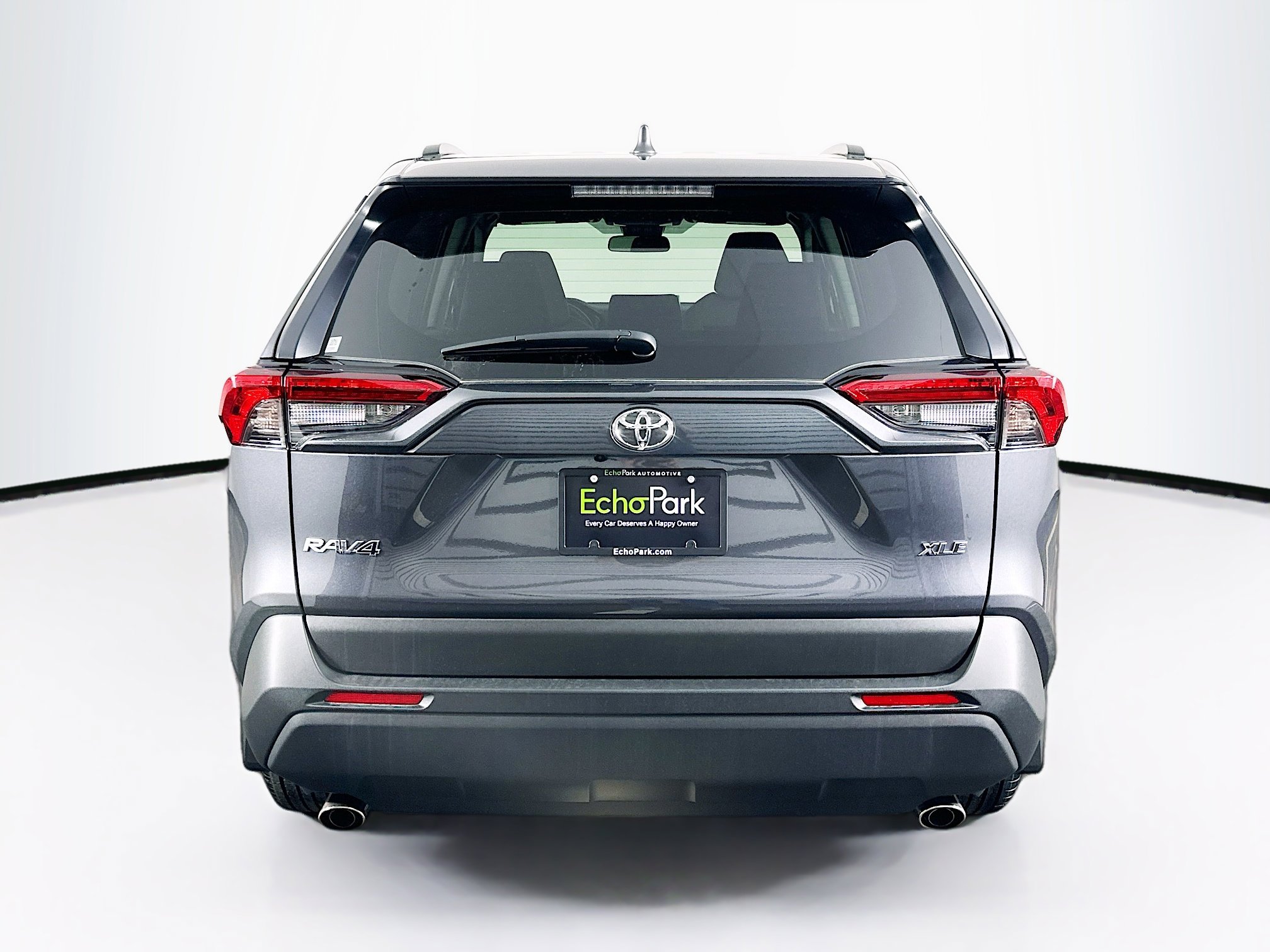 Used 2025 Toyota RAV4 XLE w/ Convenience Package image 7