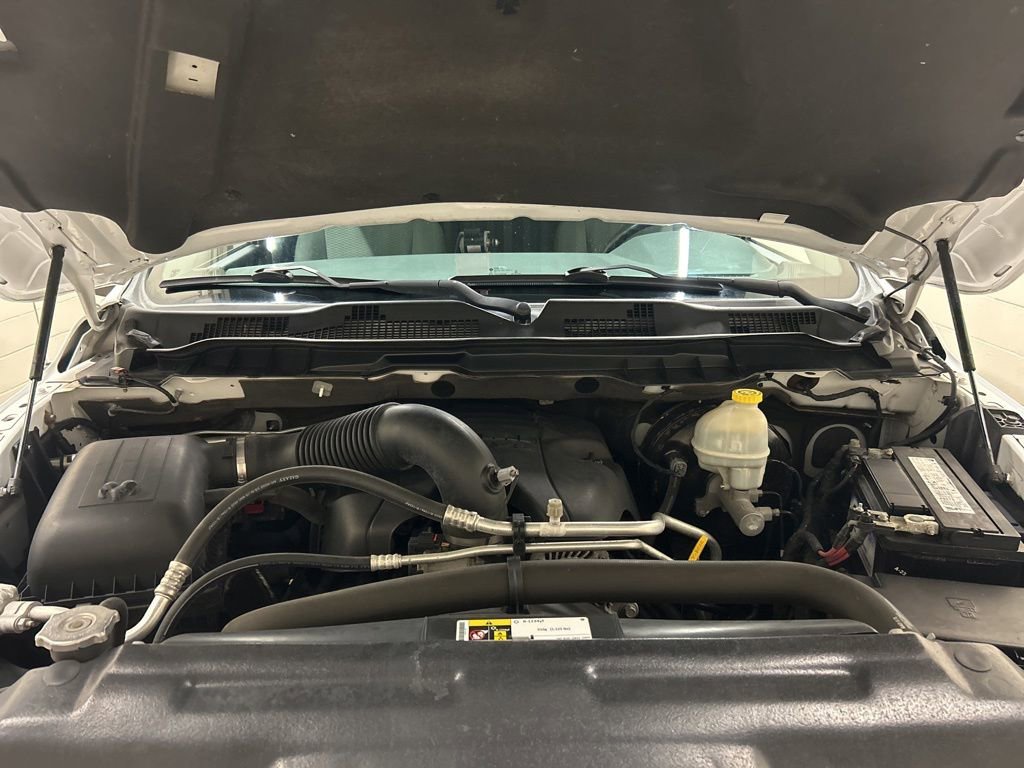 Used 2015 RAM 1500 Express RWD image 13