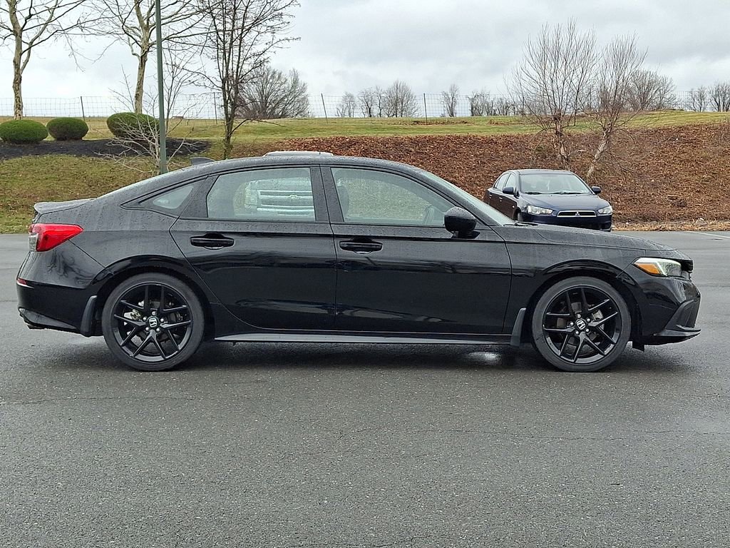 Used 2023 Honda Civic Sport image 9