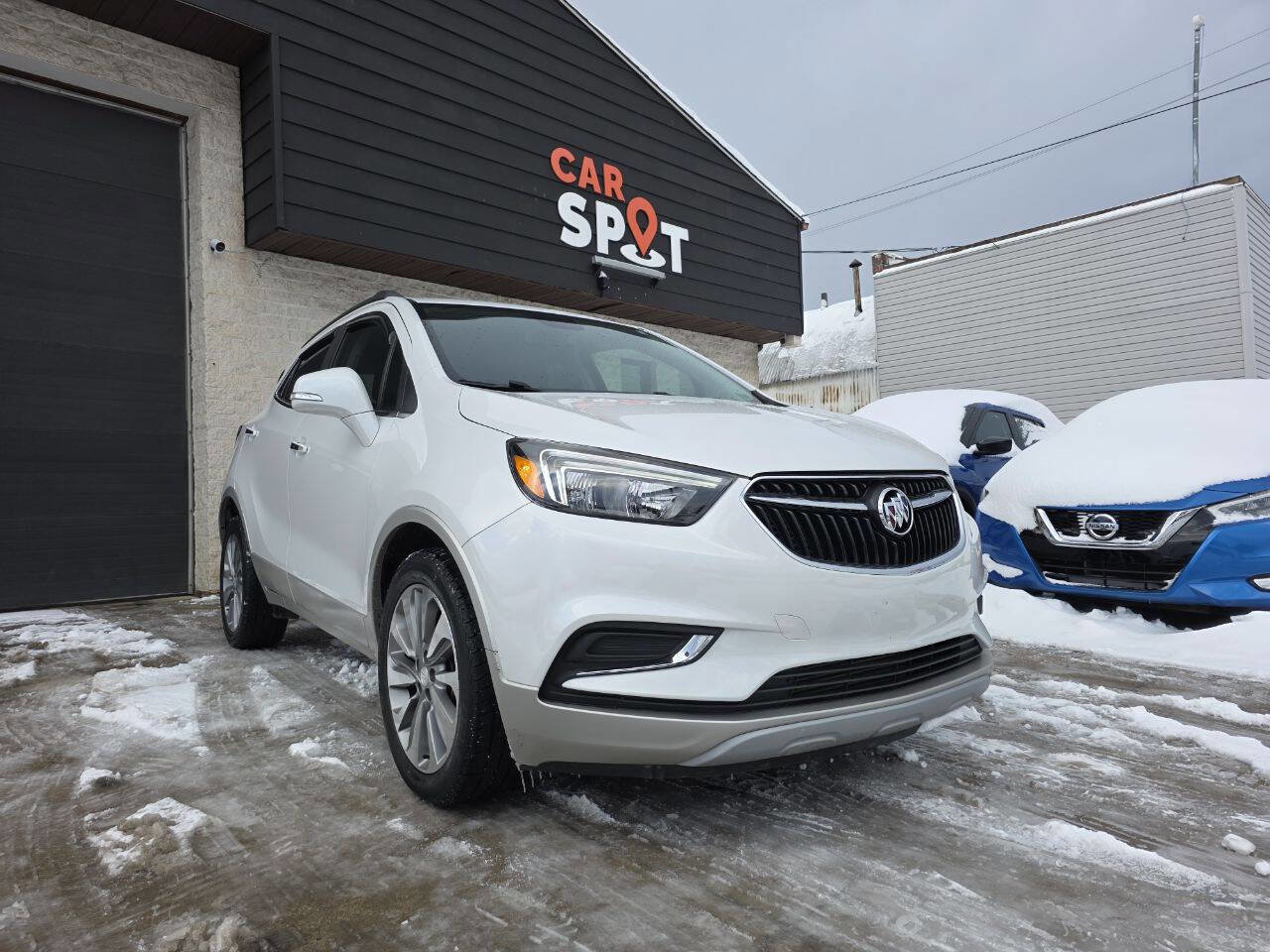 Used 2019 Buick Encore Preferred FWD image 1