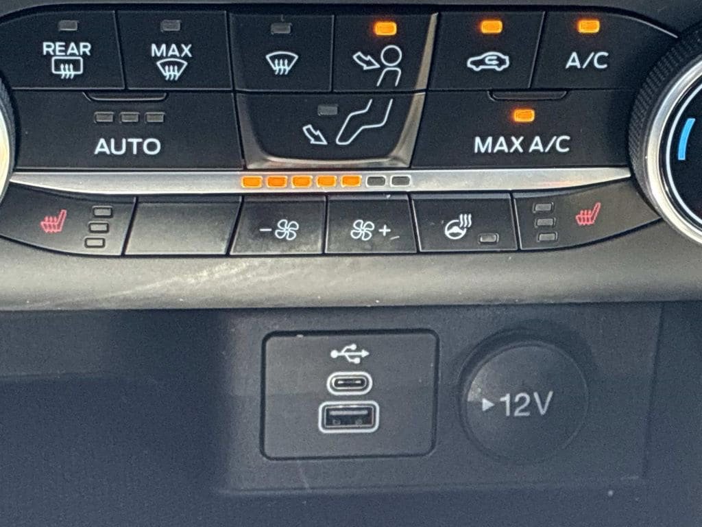 Used 2025 Ford Escape Active w/ Cold Weather Package FWD image 30