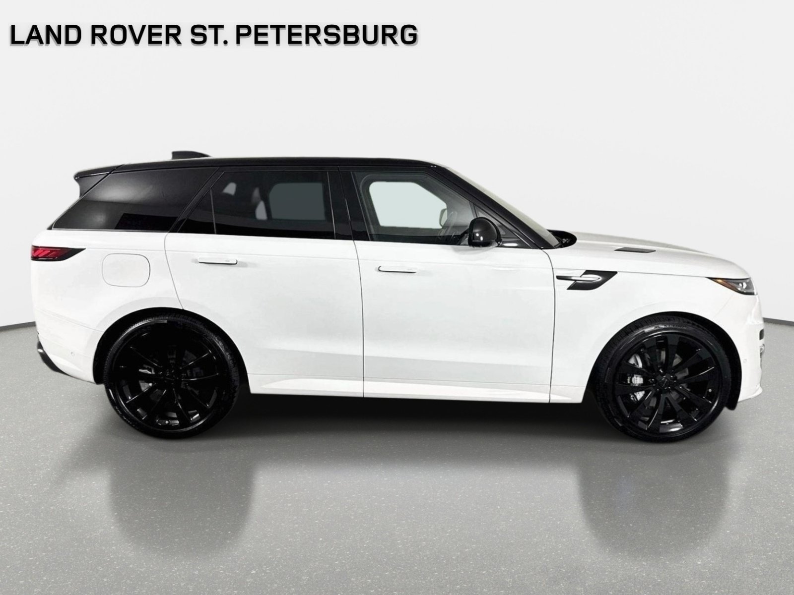 New 2026 Land Rover Range Rover Sport Dynamic SE AWD/4WD image 4
