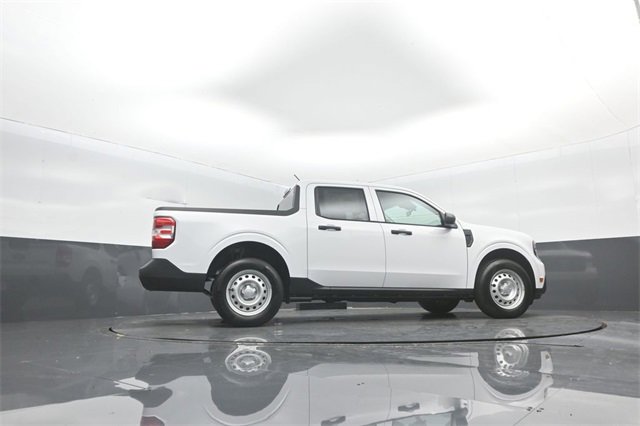 New 2025 Ford Maverick XL w/ Equipment Group 101A image 38