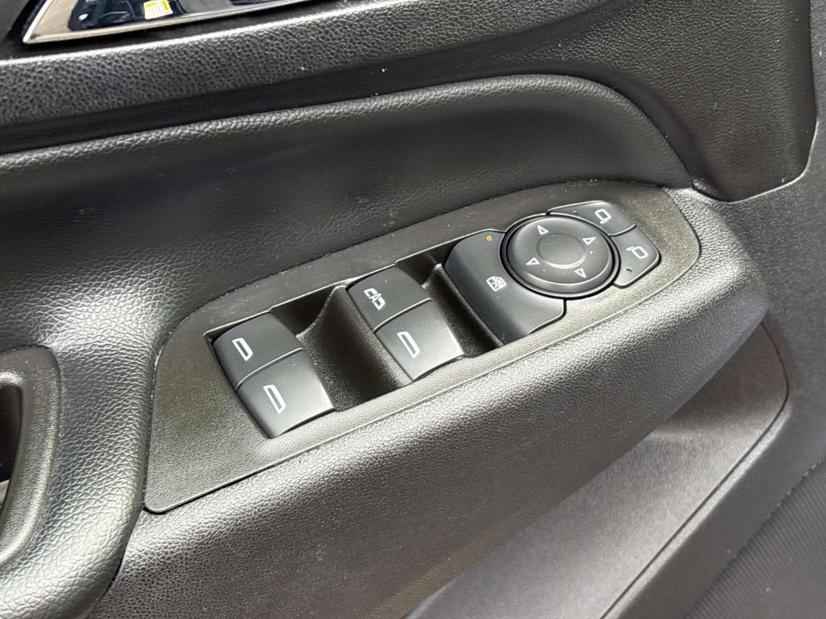 Used 2020 Chevrolet Equinox LT image 24