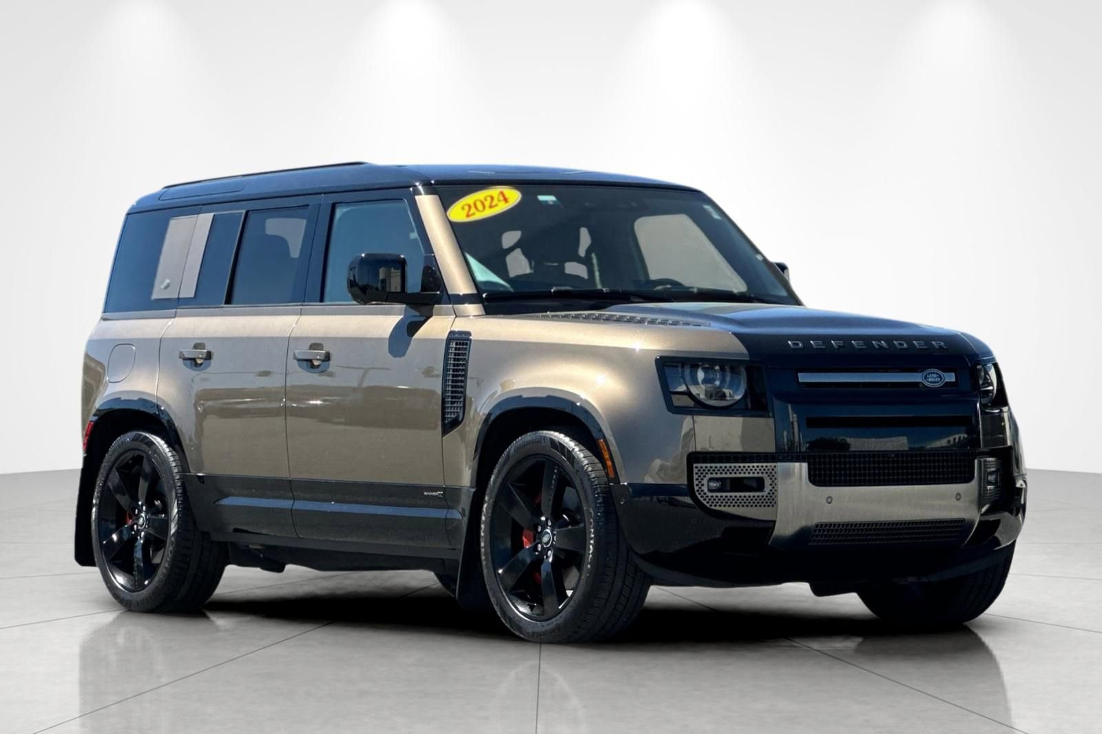 Used 2024 Land Rover Defender 110 X image 8