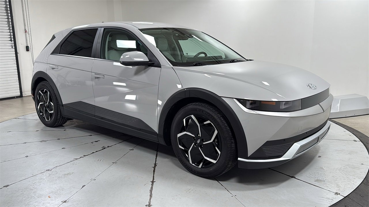 Used 2022 Hyundai Ioniq 5 SEL w/ Cargo Package image 3