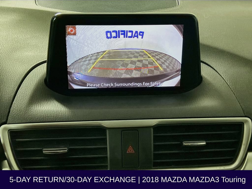 Used 2018 MAZDA MAZDA3 Touring FWD image 19
