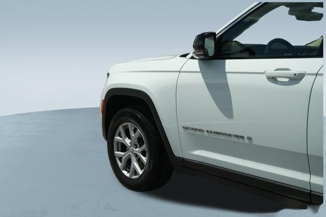 Used 2022 Jeep Grand Cherokee L Limited w/ Luxury Tech Group II AWD/4WD image 43