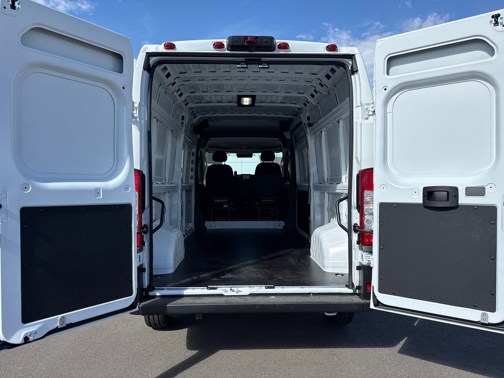 New 2027 RAM ProMaster 2500 w/ Convenience Group FWD image 20
