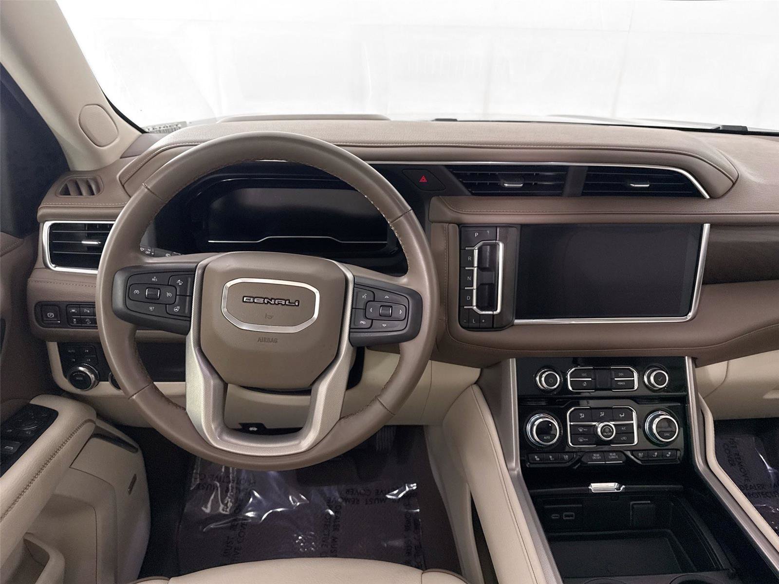 Used 2024 GMC Yukon Denali AWD/4WD image 32