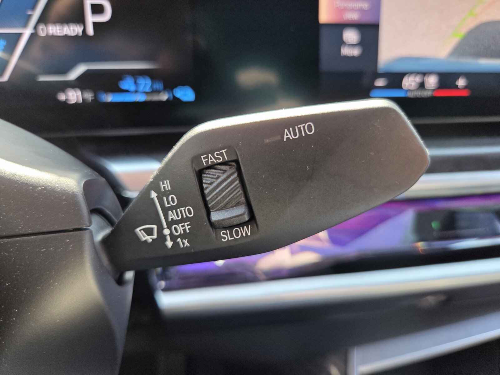 New 2026 BMW 750e xDrive w/ Executive Package image 28