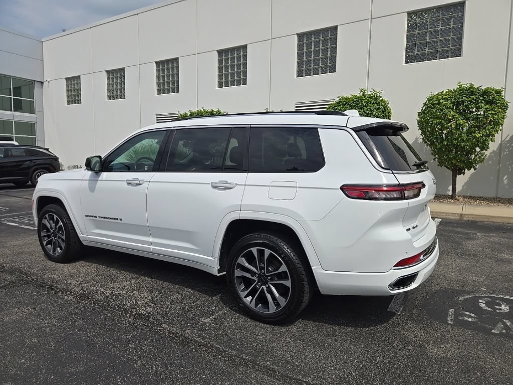 Used 2021 Jeep Grand Cherokee L Overland w/ Luxury Tech Group IV AWD/4WD image 6