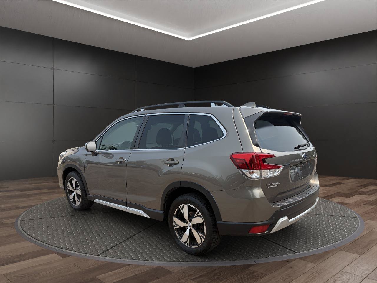 Used 2020 Subaru Forester Touring AWD/4WD image 10