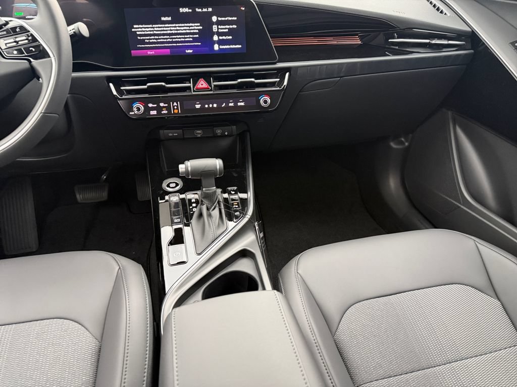 New 2026 Kia Niro EX FWD image 11