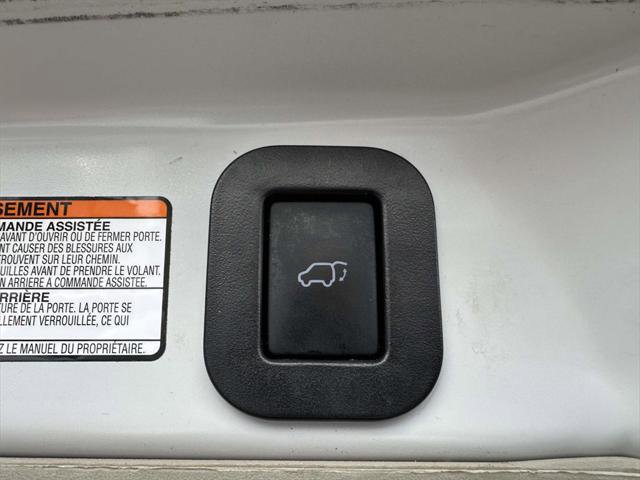 Used 2019 Toyota Sienna XLE image 12