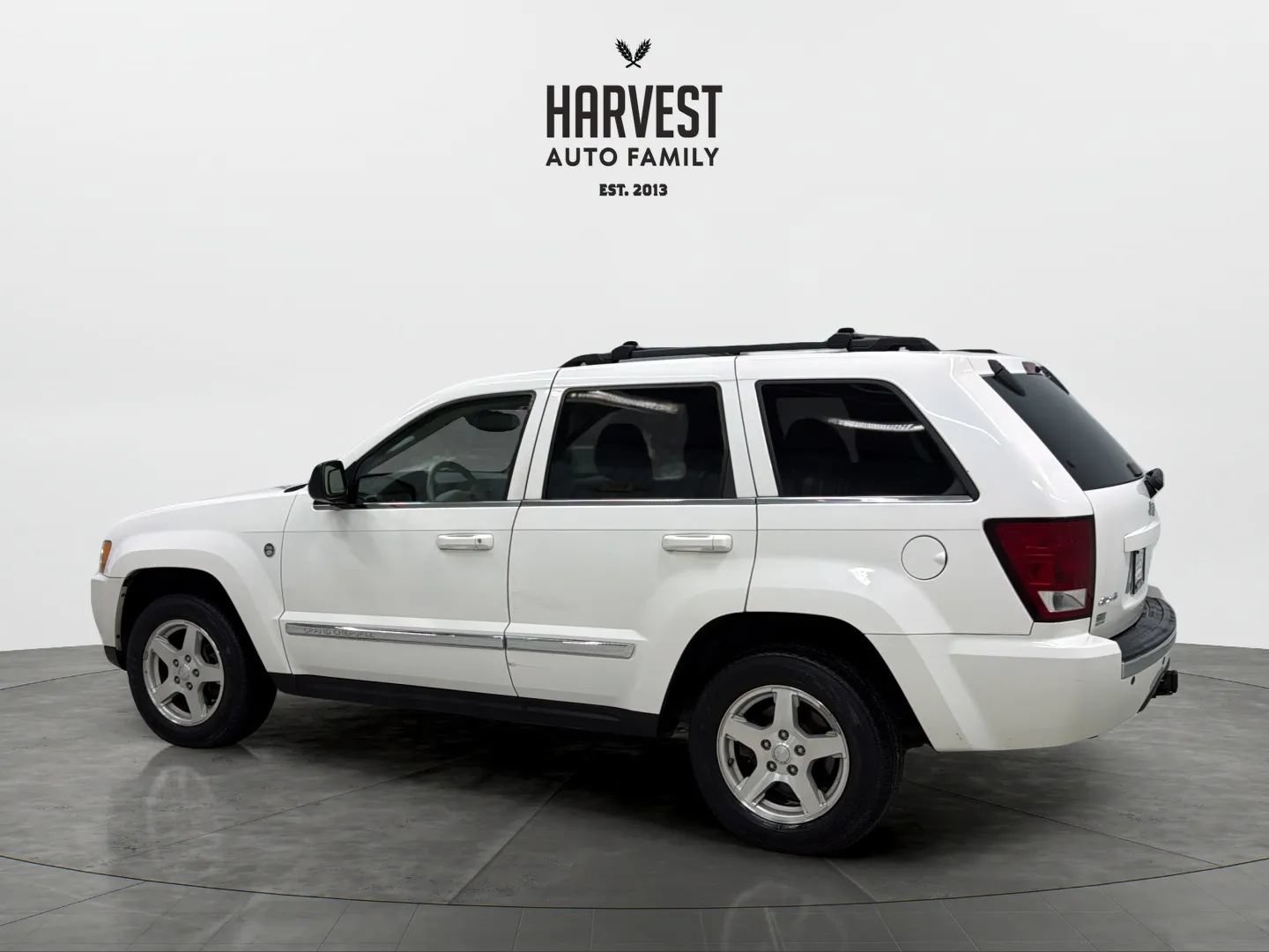 Used 2005 Jeep Grand Cherokee Limited AWD/4WD image 3