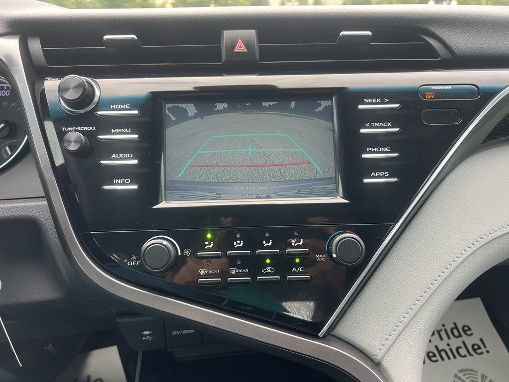 Used 2018 Toyota Camry LE FWD image 21