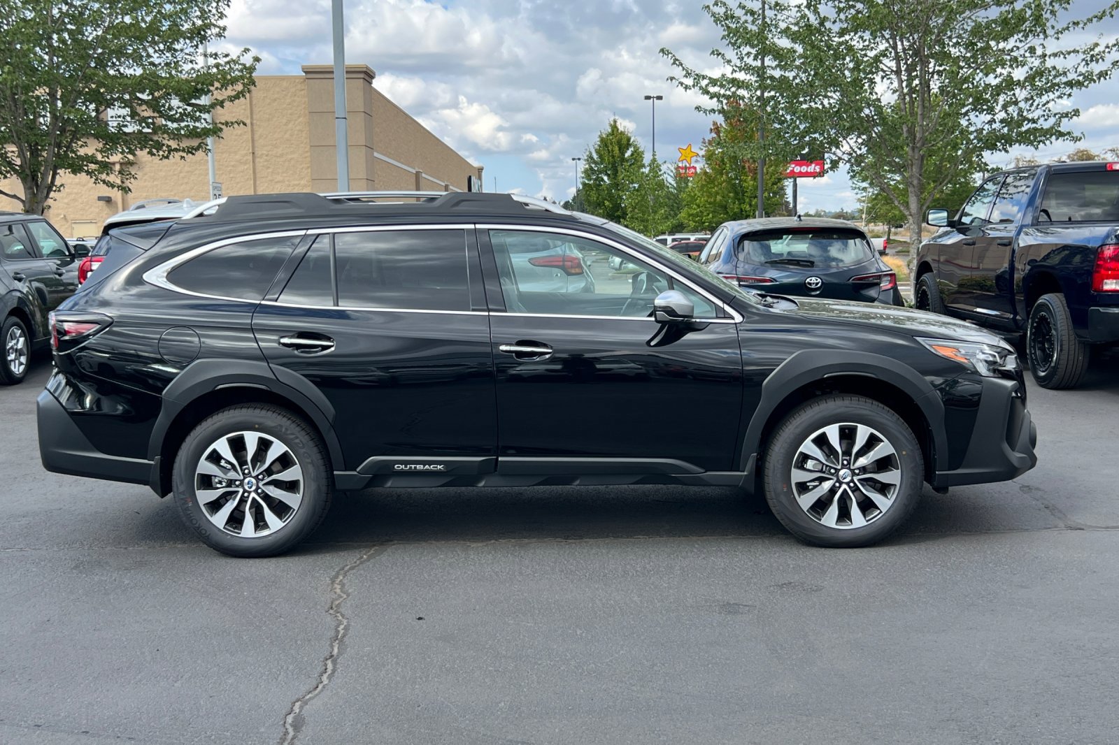 New 2025 Subaru Outback Touring w/ Popular Package #2 image 3