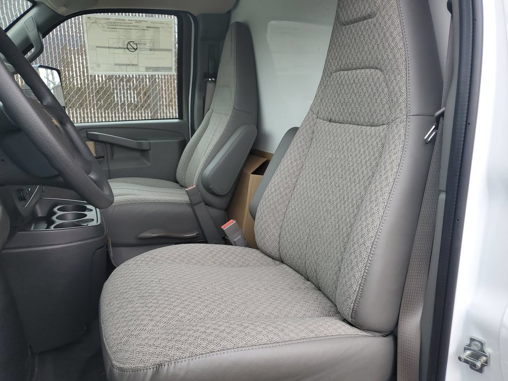 New 2026 Chevrolet Express 3500 w/ Power Convenience Package RWD image 12