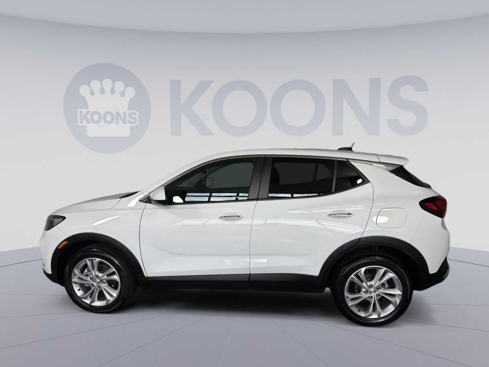 Used 2023 Buick Encore GX Preferred image 2