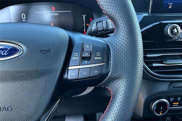 Used 2025 Ford Escape ST-Line image 12