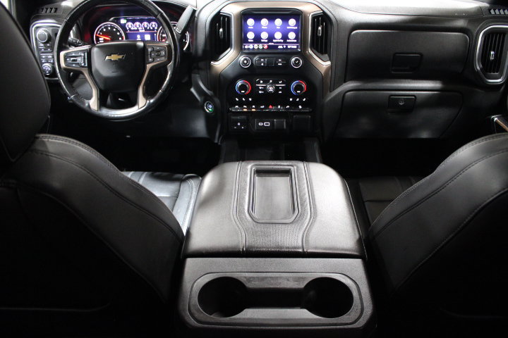 Used 2019 Chevrolet Silverado 1500 High Country w/ Technology Package AWD/4WD image 33