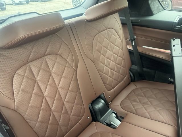 Certified 2026 BMW X7 xDrive40i w/ Executive Package AWD/4WD image 30