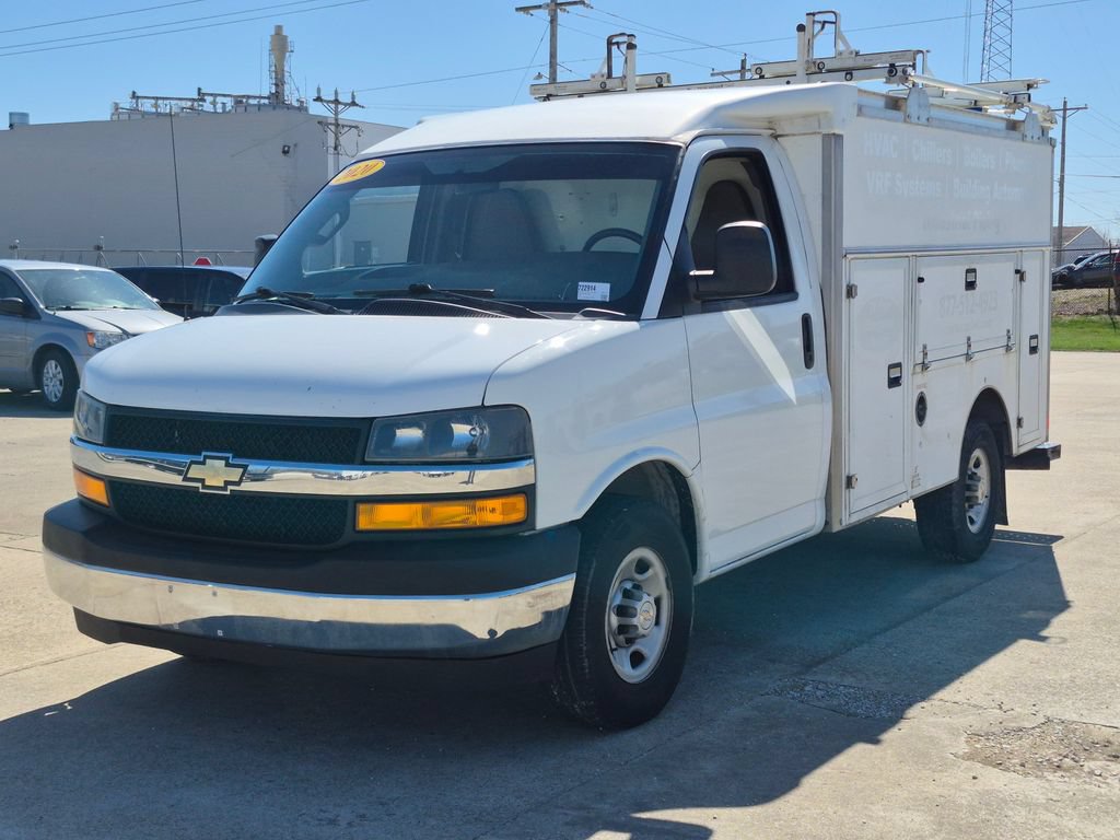 Used 2020 Chevrolet Express 3500 w/ Power Convenience Package RWD image 3