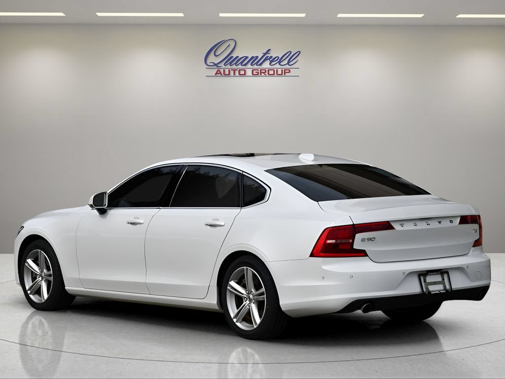 Used 2018 Volvo S90 T5 Momentum w/ Convenience Package FWD image 6