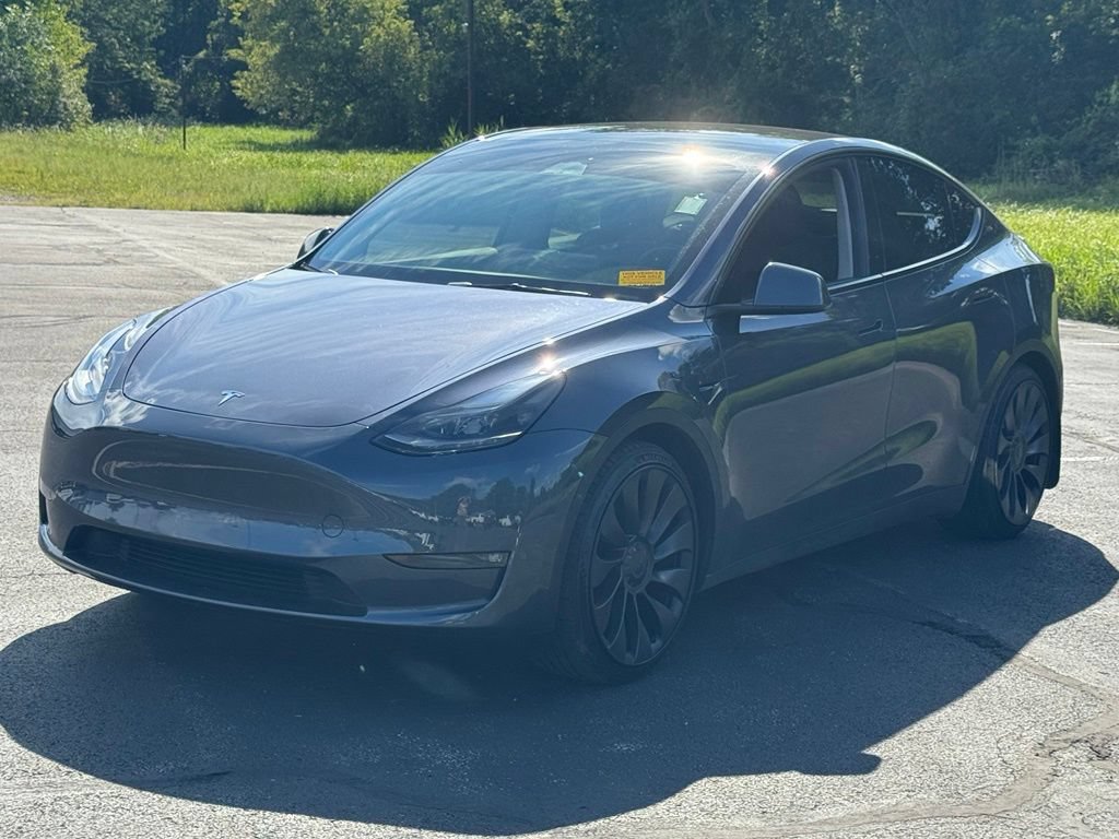 Used 2023 Tesla Model Y Performance AWD/4WD image 3